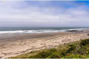 4229 SW Beach Ave, Lincoln City, OR 97367 - Photo 25