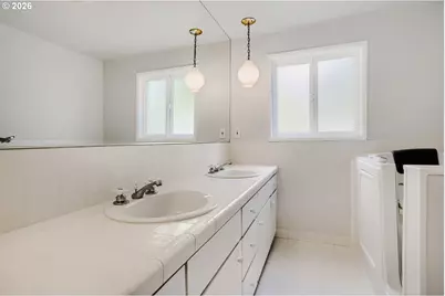 7190 SW Renee Dr, Portland, OR 97225 - Photo 27