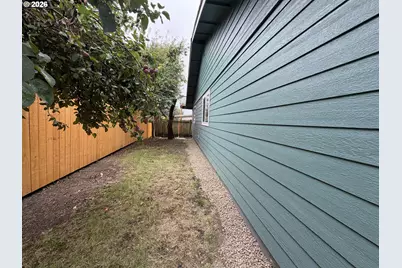 1165 NE Broadway St, Waldport, OR 97394 - Photo 21