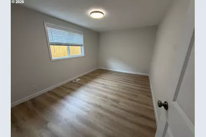 1165 NE Broadway St, Waldport, OR 97394 - Photo 17