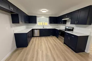 1165 NE Broadway St, Waldport, OR 97394 - Photo 9