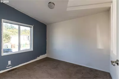 2154 Oregon St #25, Saint Helens, OR 97051 - Photo 9