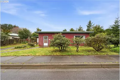830 Chicago Ave, Bandon, OR 97411 - Photo 29
