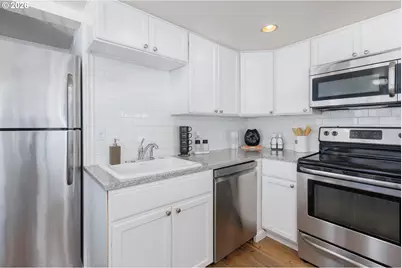 563/565 SW 4th St, Newport, OR 97365 - Photo 39