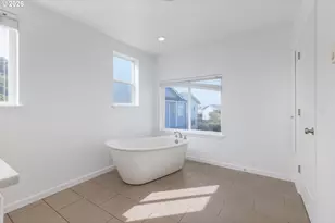 563 SW 4th St, Newport, OR 97365 - Photo 19