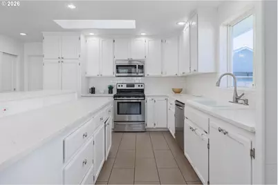 563/565 SW 4th St, Newport, OR 97365 - Photo 15
