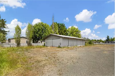 1551 S Bertelsen Rd, Eugene, OR 97402 - Photo 15