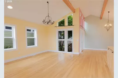 255 23rd St, Astoria, OR 97103 - Photo 3