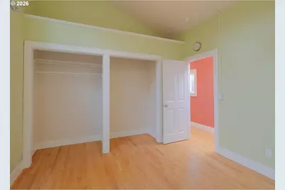 255 23rd St, Astoria, OR 97103 - Photo 11
