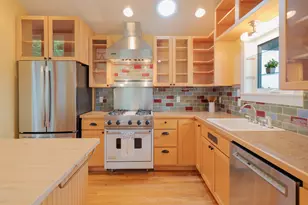 255 23rd St, Astoria, OR 97103 - Photo 7