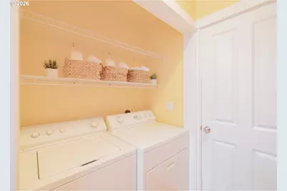255 23rd St, Astoria, OR 97103 - Photo 17