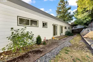 2102 NW Kelly Dr, Vancouver, WA 98665 - Photo 25