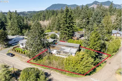 12850 Hayes Dr, Nehalem, OR 97131 - Photo 3