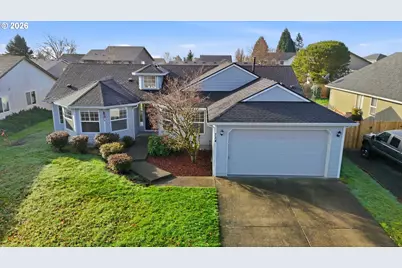 734 E 15th Cir, La Center, WA 98629 - Photo 1