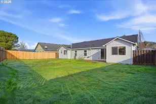734 E 15th Cir, La Center, WA 98629 - Photo 33