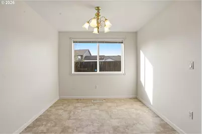 734 E 15th Cir, La Center, WA 98629 - Photo 17