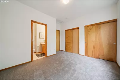 775 SW Dillan Dr, Beaverton, OR 97006 - Photo 27