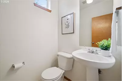 775 SW Dillan Dr, Beaverton, OR 97006 - Photo 17