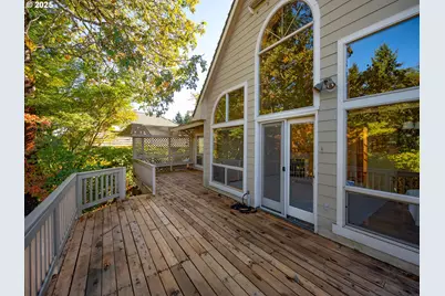 2037 Morning View Dr, Eugene, OR 97405 - Photo 41