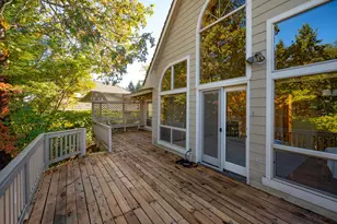 2037 Morning View Dr, Eugene, OR 97405 - Photo 41