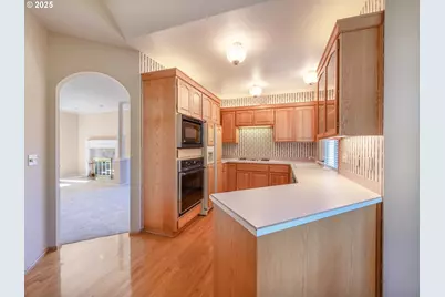 2037 Morning View Dr, Eugene, OR 97405 - Photo 13