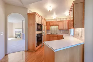 2037 Morning View Dr, Eugene, OR 97405 - Photo 13