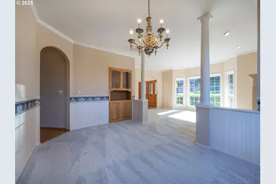 2037 Morning View Dr, Eugene, OR 97405 - Photo 15