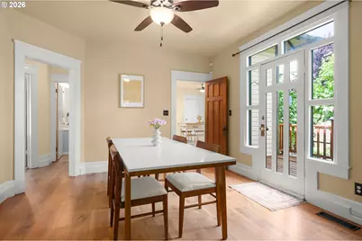 952 C St, Springfield, OR 97477 - Photo 11