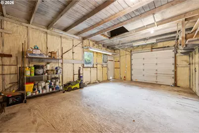 952 C St, Springfield, OR 97477 - Photo 39