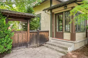 952 C St, Springfield, OR 97477 - Photo 45