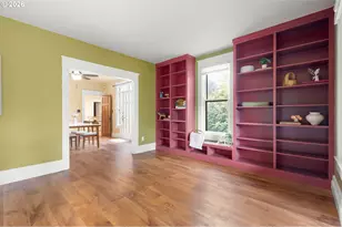 952 C St, Springfield, OR 97477 - Photo 5