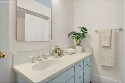 952 C St, Springfield, OR 97477 - Photo 27