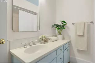 952 C St, Springfield, OR 97477 - Photo 27