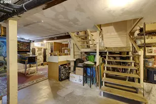 323 SE Cowls St, McMinnville, OR 97128 - Photo 11