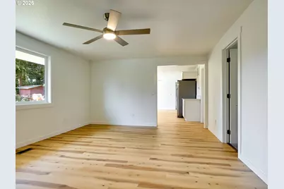 1086 Wilson St, Woodburn, OR 97071 - Photo 11
