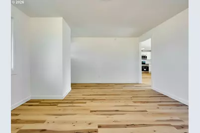 1086 Wilson St, Woodburn, OR 97071 - Photo 5