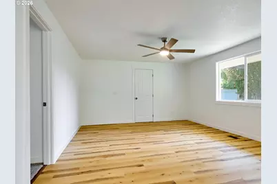 1086 Wilson St, Woodburn, OR 97071 - Photo 13