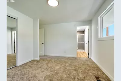 1086 Wilson St, Woodburn, OR 97071 - Photo 15
