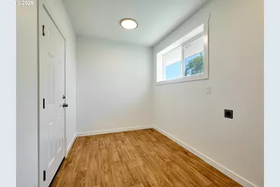 1086 Wilson St, Woodburn, OR 97071 - Photo 23