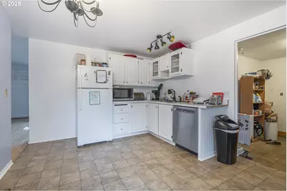 3735 Wilton Ave, Salem, OR 97305 - Photo 9