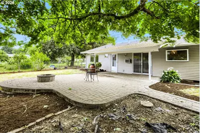 457 NW Yonia Ct, Hillsboro, OR 97124 - Photo 35