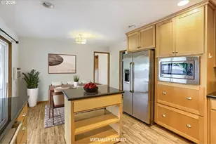 457 NW Yonia Ct, Hillsboro, OR 97124 - Photo 17
