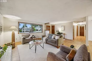 1065 Columbia Ave, Gladstone, OR 97027 - Photo 7