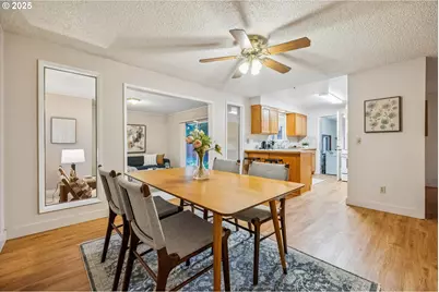 1065 Columbia Ave, Gladstone, OR 97027 - Photo 13