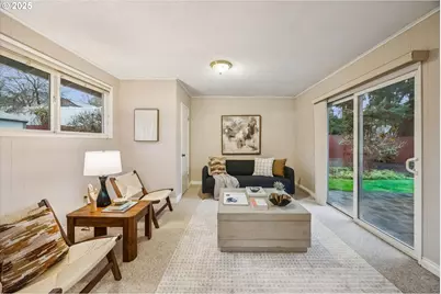 1065 Columbia Ave, Gladstone, OR 97027 - Photo 15