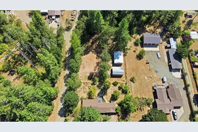 25804 Wiggins Ln, Veneta, OR 97487 - Photo 37