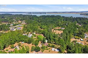 25804 Wiggins Ln, Veneta, OR 97487 - Photo 35