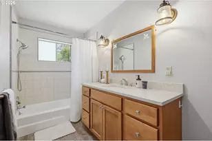 25804 Wiggins Ln, Veneta, OR 97487 - Photo 17