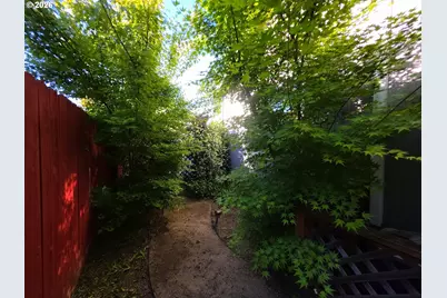158 Canary Ave, Creswell, OR 97426 - Photo 9