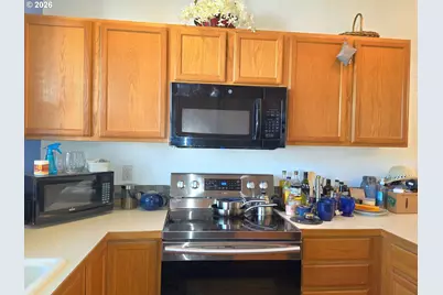 158 Canary Ave, Creswell, OR 97426 - Photo 7